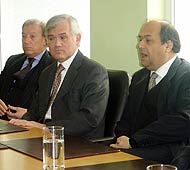 Superintendente Enrique Marshall aparece en la presentación de la Bolsa Agropecuaria